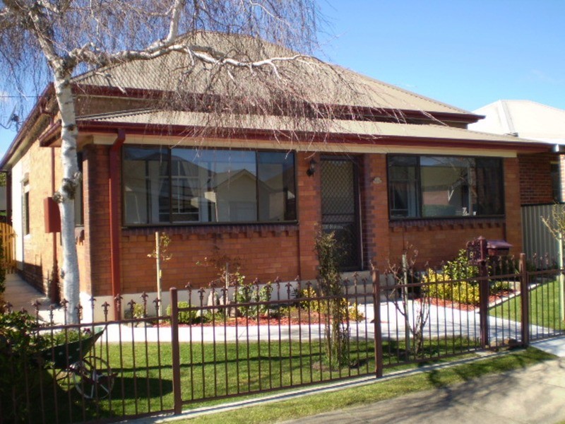 87 Calero Street, Lithgow NSW 2790