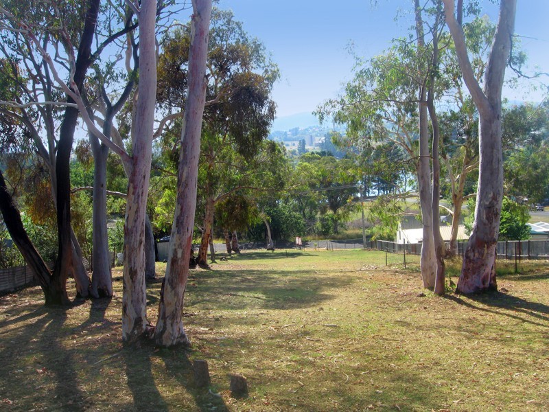 17 Burton Street, Portland NSW 2847