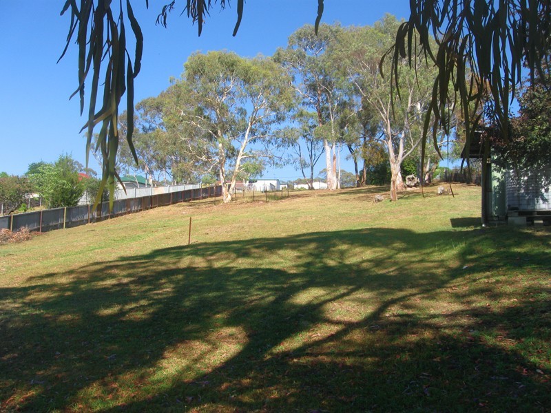 17 Burton Street, Portland NSW 2847