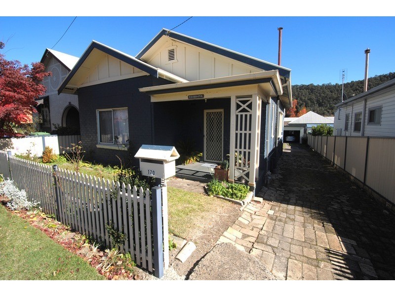 170 Inch Street, Lithgow NSW 2790