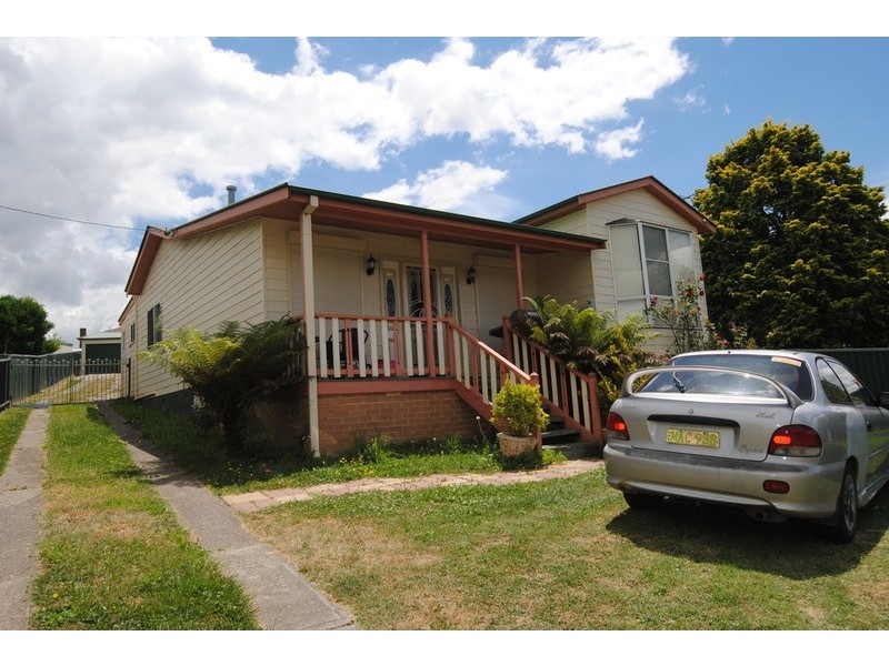 37 Bayonet Street, Lithgow NSW 2790