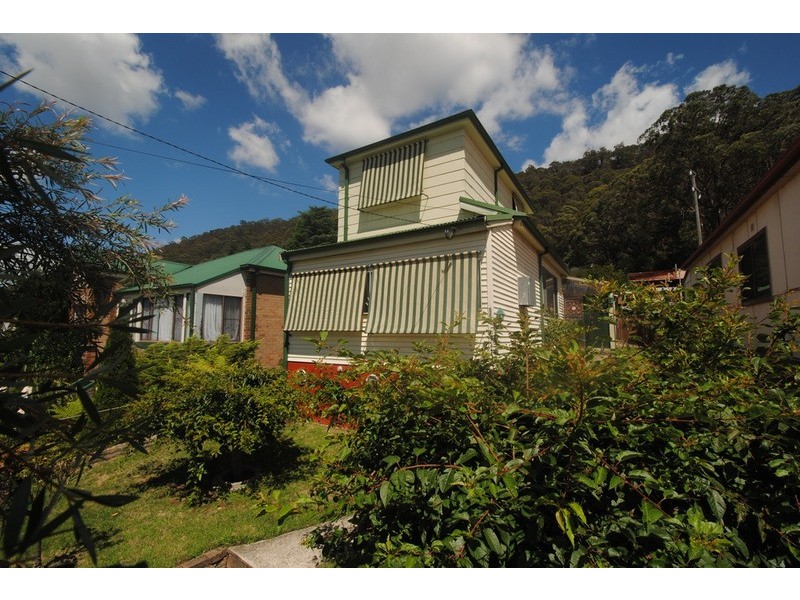 144 Macauley Street, Lithgow NSW 2790