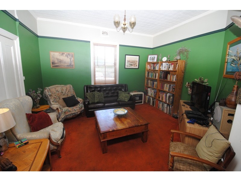 11 Gray Street, Lithgow NSW 2790