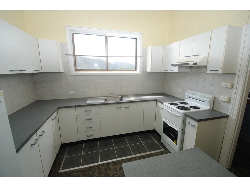 98 Mort  Street, Lithgow NSW 2790