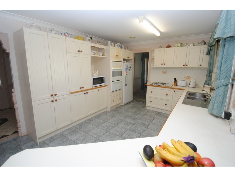 24 Robinia  Drive, Lithgow NSW 2790
