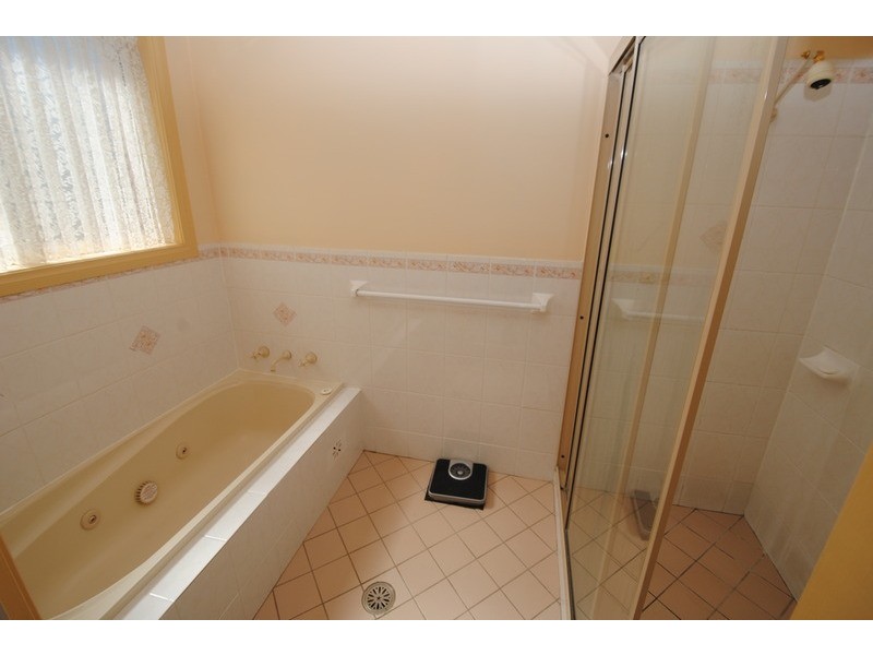24 Robinia  Drive, Lithgow NSW 2790