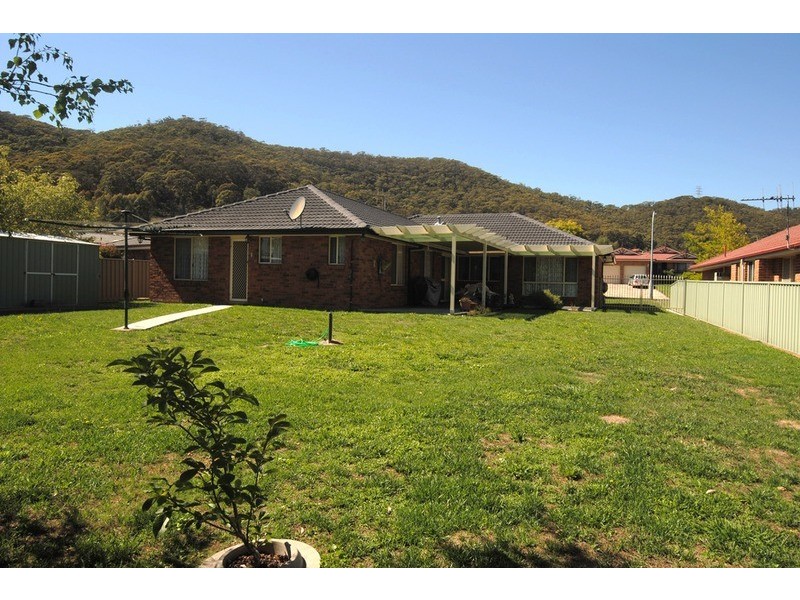 24 Robinia  Drive, Lithgow NSW 2790