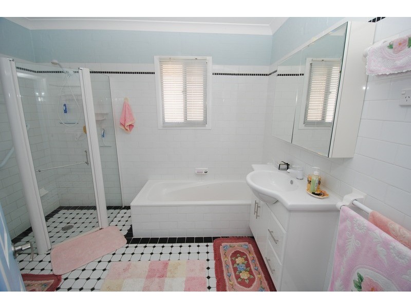 39 Laurence  Street, Lithgow NSW 2790