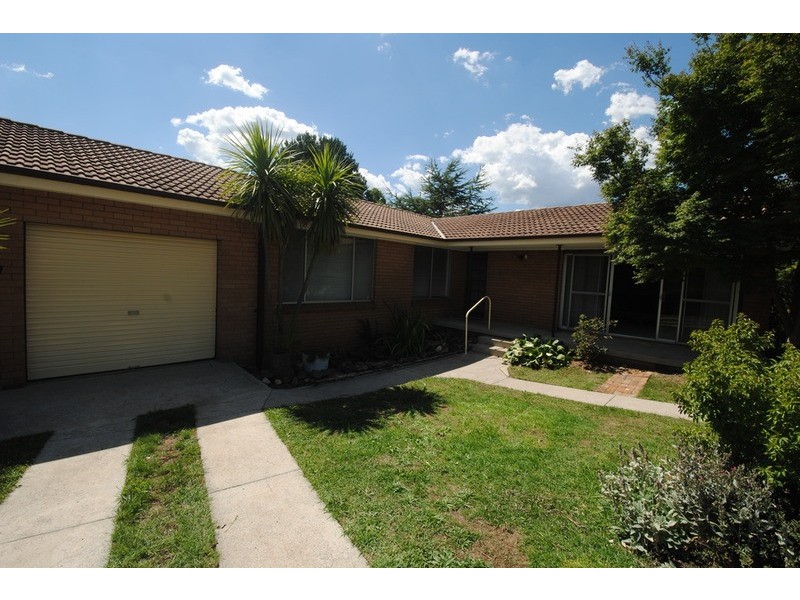 40 James Parade, Wallerawang NSW 2845