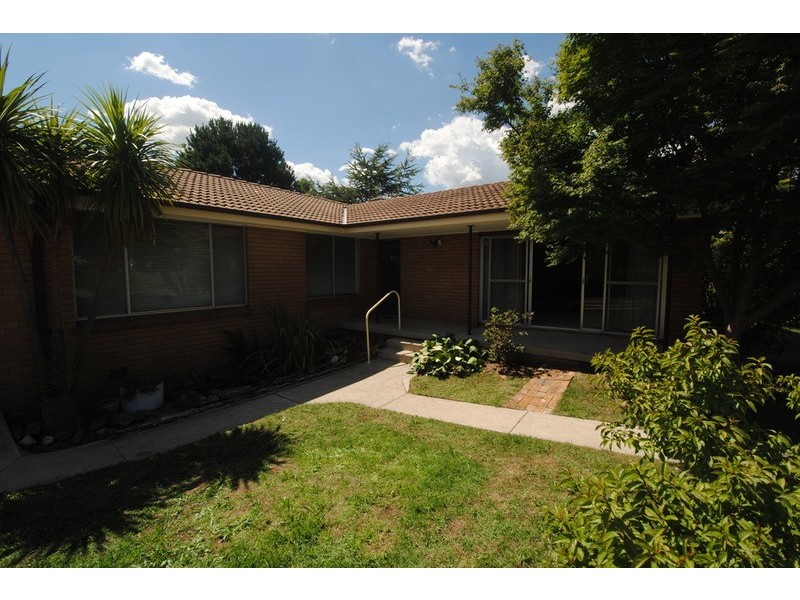 40 James Parade, Wallerawang NSW 2845