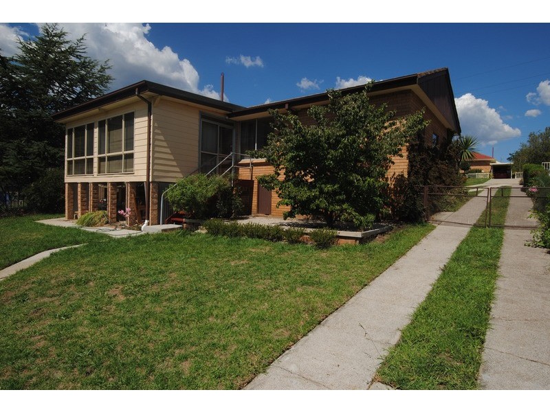 40 James Parade, Wallerawang NSW 2845