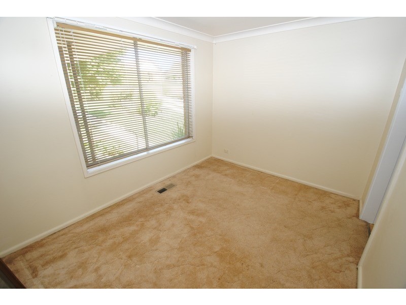 40 James Parade, Wallerawang NSW 2845