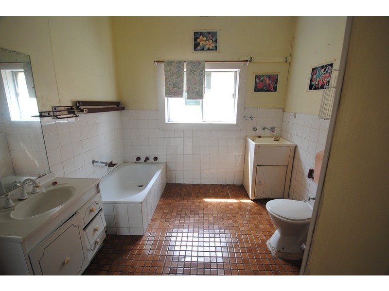 23 High  Street, Lithgow NSW 2790