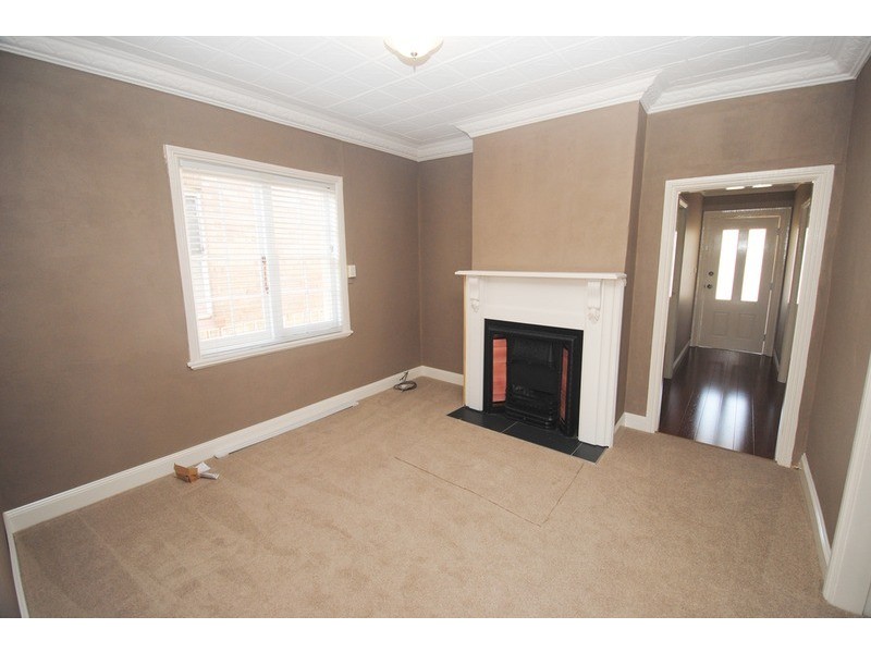 12 Chifley Road, Lithgow NSW 2790