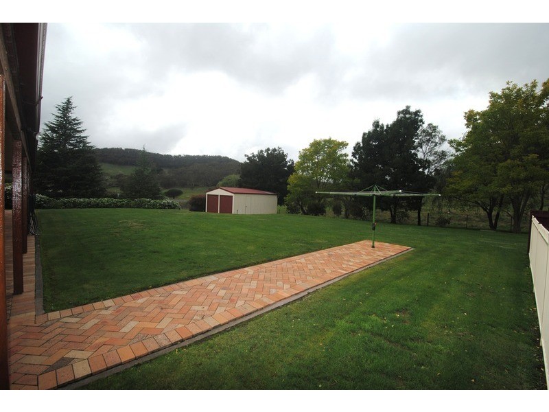 6 Girraween Drive, Marrangaroo NSW 2790