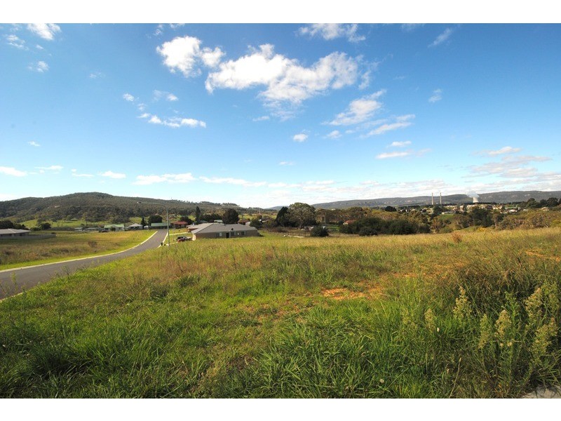 93 Henning  Crescent, Wallerawang NSW 2845