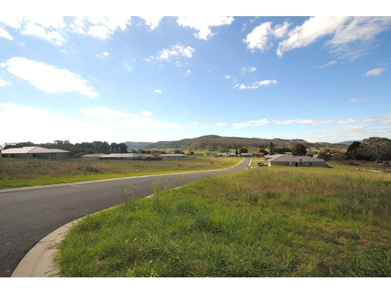 93 Henning  Crescent, Wallerawang NSW 2845