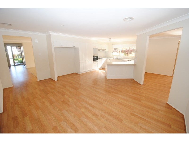 4 Fairview Drive, Lithgow NSW 2790