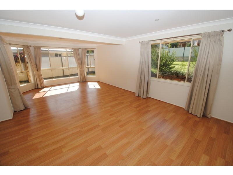 4 Fairview Drive, Lithgow NSW 2790