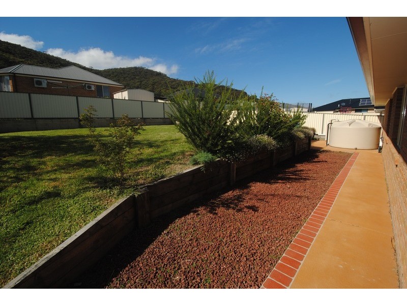 4 Fairview Drive, Lithgow NSW 2790