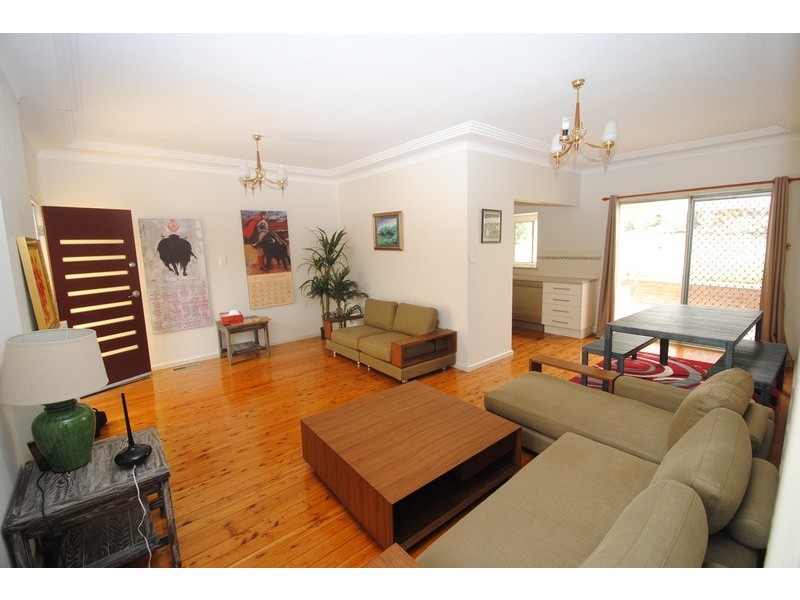 15 Birdwood  Street, Lithgow NSW 2790