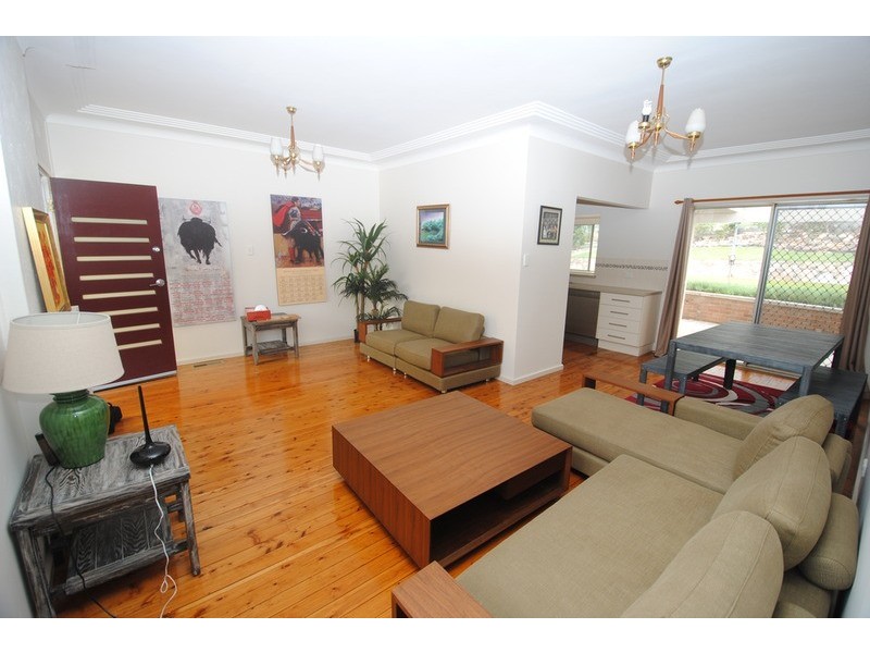 15 Birdwood  Street, Lithgow NSW 2790