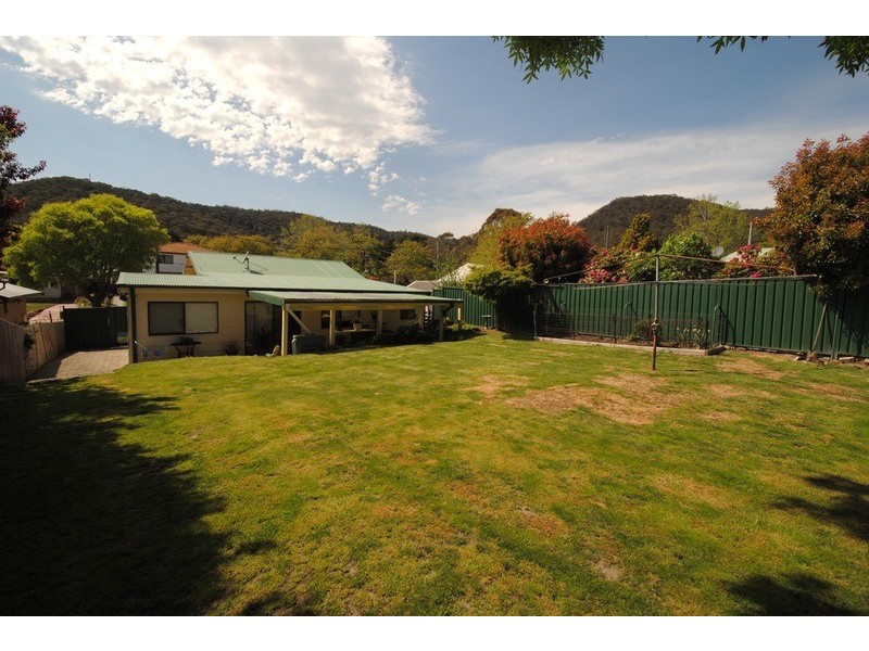 21 Rabaul  Street, Lithgow NSW 2790