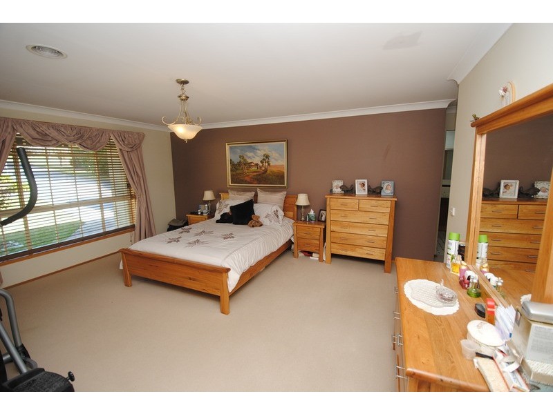 9 Pimpala Street, Marrangaroo NSW 2790