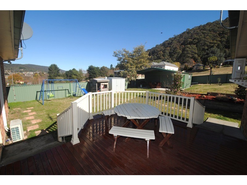 11 Wilton  Close, Lithgow NSW 2790