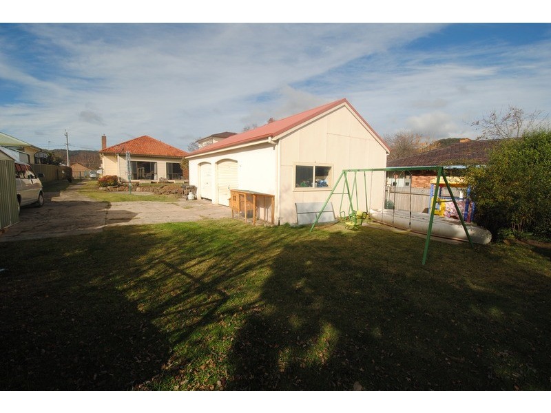 22 Rifle  Parade, Lithgow NSW 2790