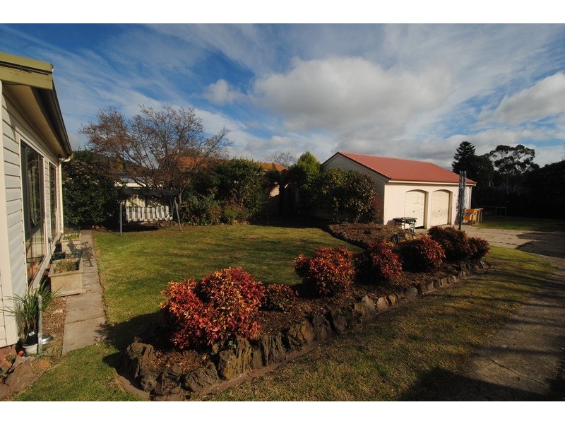 22 Rifle  Parade, Lithgow NSW 2790