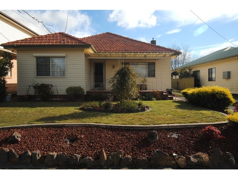 22 Rifle  Parade, Lithgow NSW 2790