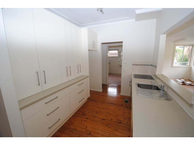 15 Birdwood Street, Lithgow NSW 2790