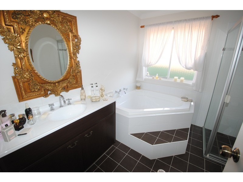 25 Hillcrest Avenue, Lithgow NSW 2790
