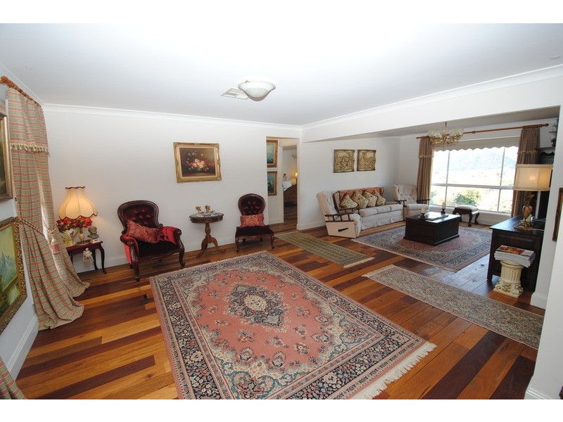 25 Hillcrest Avenue, Lithgow NSW 2790