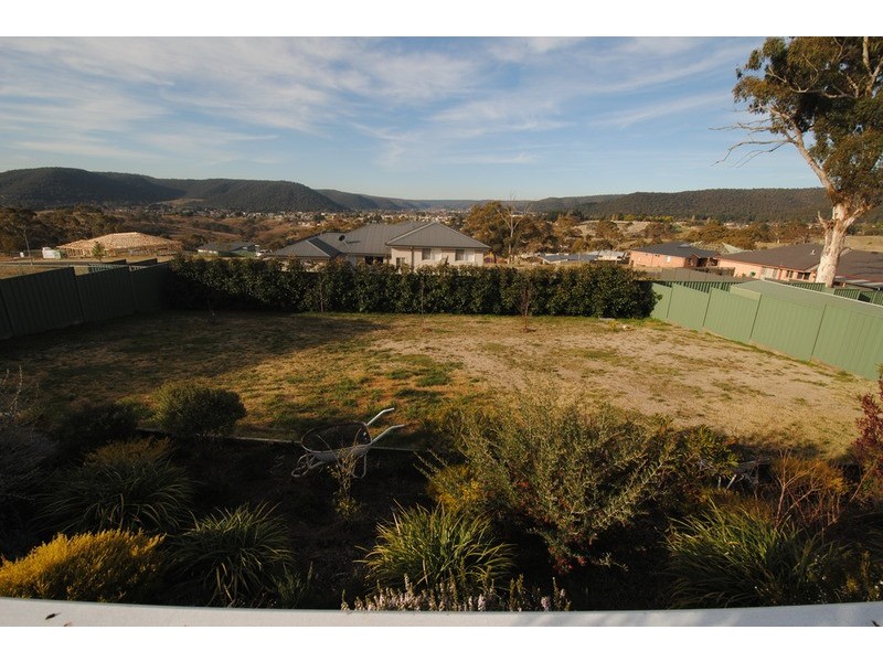 25 Hillcrest Avenue, Lithgow NSW 2790