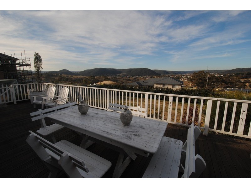25 Hillcrest Avenue, Lithgow NSW 2790