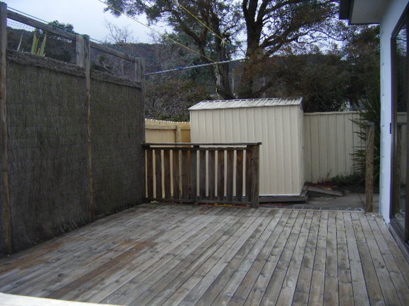 15 Lemnos Street, Lithgow NSW 2790