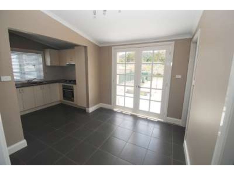 12 Chifley Road, Lithgow NSW 2790