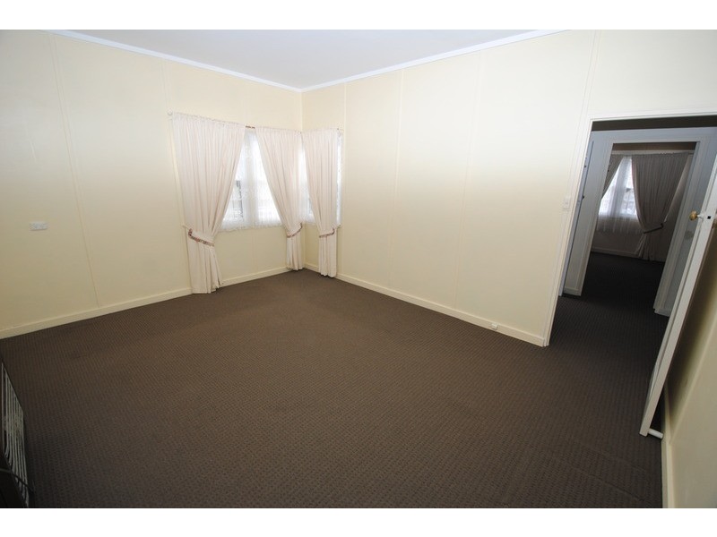 11 Beaufort Street, Lithgow NSW 2790