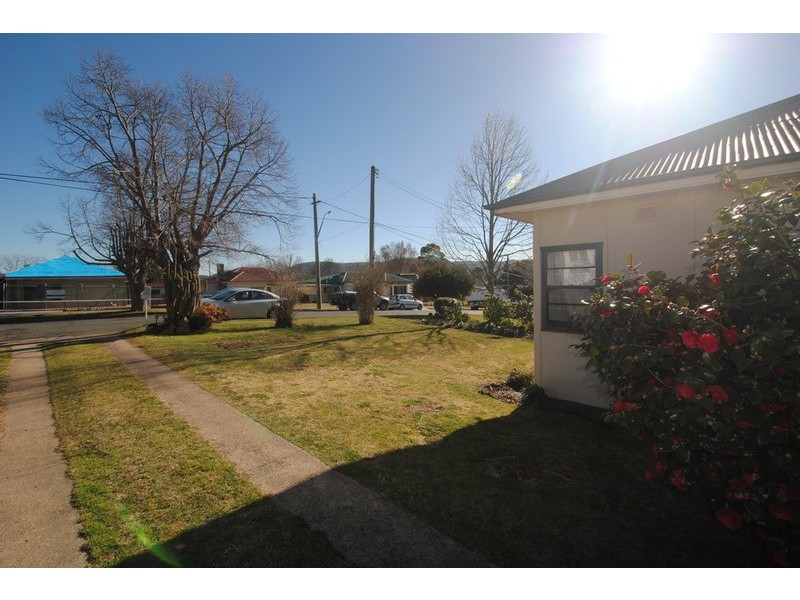 11 Beaufort Street, Lithgow NSW 2790