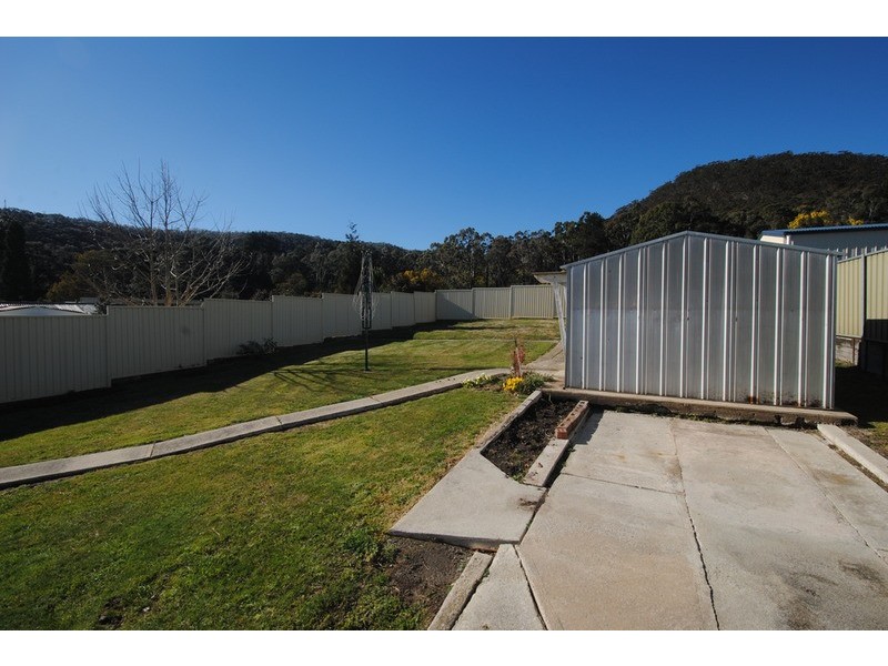 11 Beaufort Street, Lithgow NSW 2790