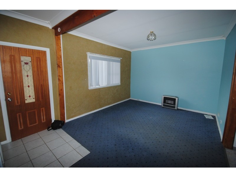 77 Rifle Parade, Lithgow NSW 2790