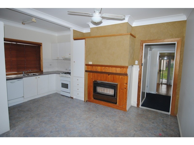 77 Rifle Parade, Lithgow NSW 2790