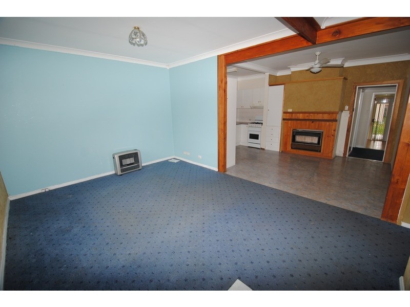 77 Rifle Parade, Lithgow NSW 2790