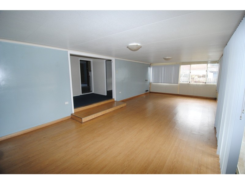77 Rifle Parade, Lithgow NSW 2790