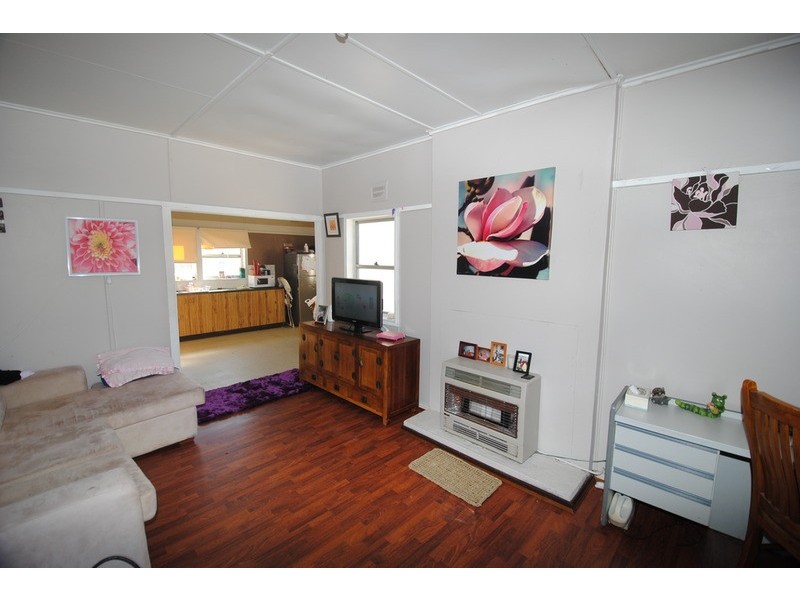 27 Oxley  Street, Wallerawang NSW 2845