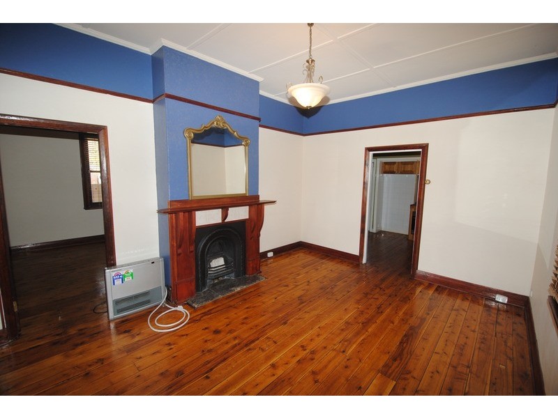 12 Lone Pine  Avenue, Lithgow NSW 2790