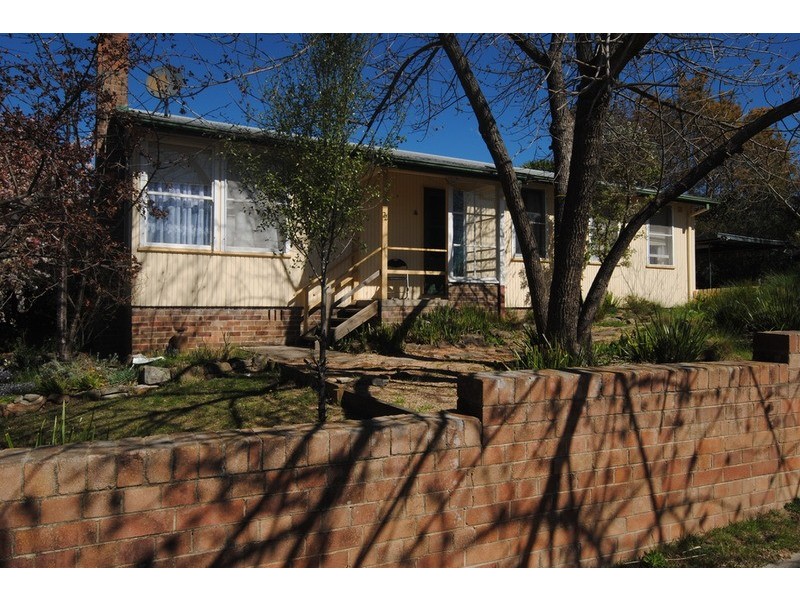 22 Finlay  Avenue, Lithgow NSW 2790
