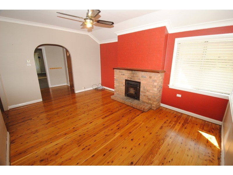 12 Amiens Street, Lithgow NSW 2790